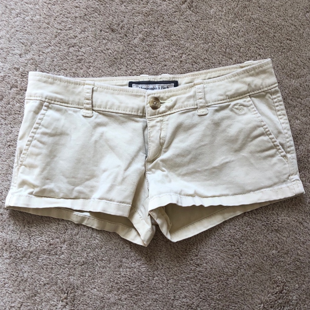 Abercrombie & Fitch Light Yellow Shorts